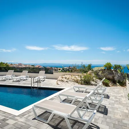 Apartment Luxury With Swimming Pool Baska Voda