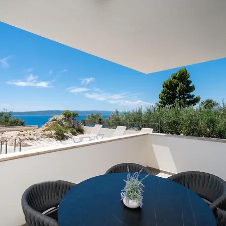 Apartment Luxury With Swimming Pool